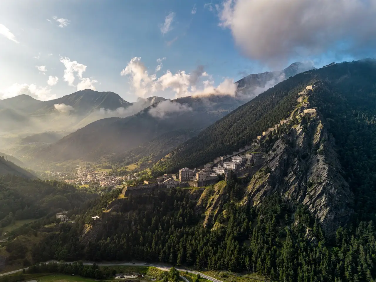 Forte di Fenestrelle visto da sopra Chambons